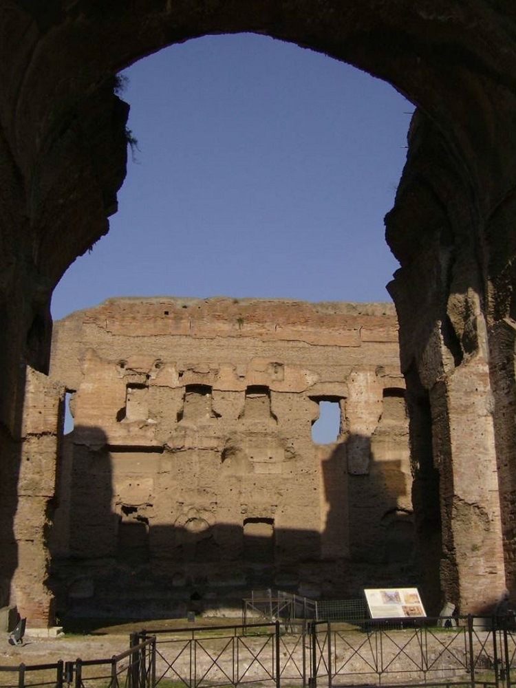 Doorkijkje in de Caracalla thermen te Rome