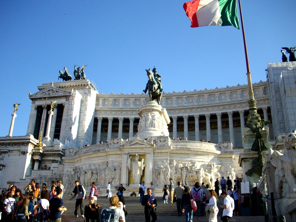 Victor Emanuel II monument te Rome met het graf voor de onbekende soldaat