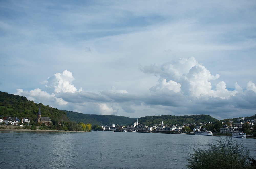 Aanzicht vanaf de Rijn op Boppard